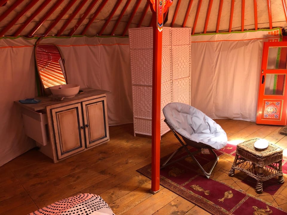 Yourte Mongole Luxury tent in Occitanie