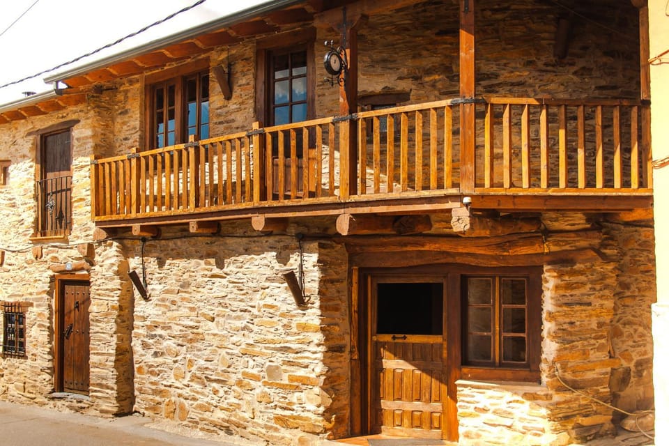 Property building, Balcony/Terrace