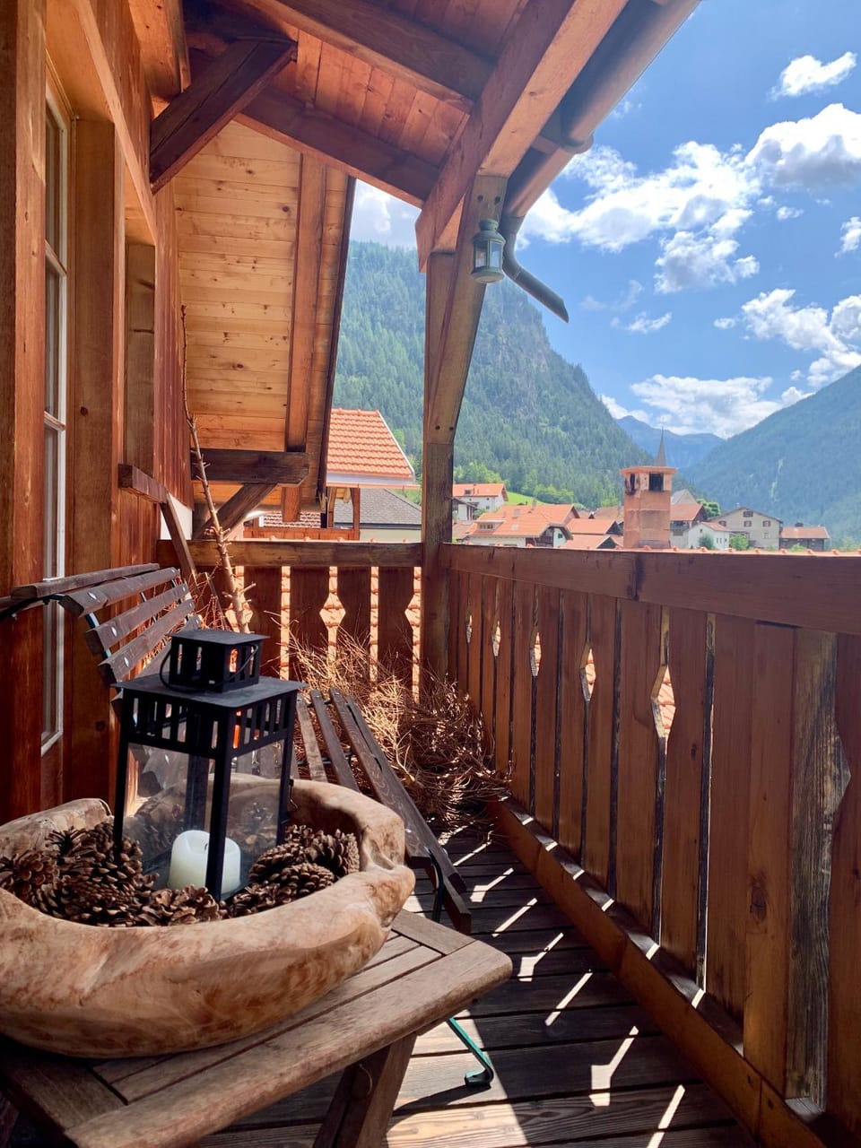 Balcony/Terrace, Mountain view