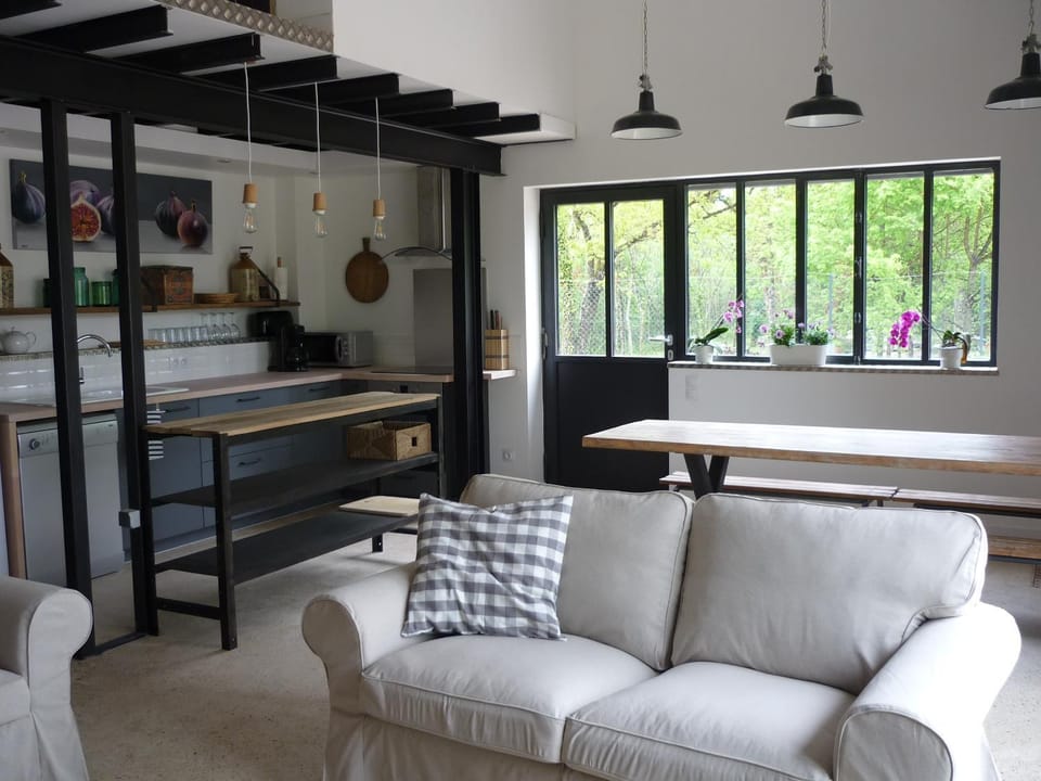 Atelier 2 - for 6 people with shared pool Apartment in Bourgogne-Franche-Comté