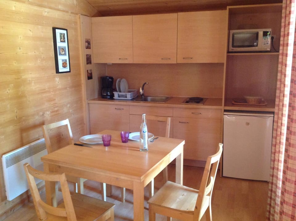 Staff, People, Kitchen or kitchenette, Dining area, Family