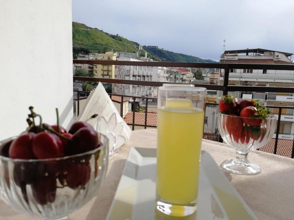 Balcony/Terrace, City view