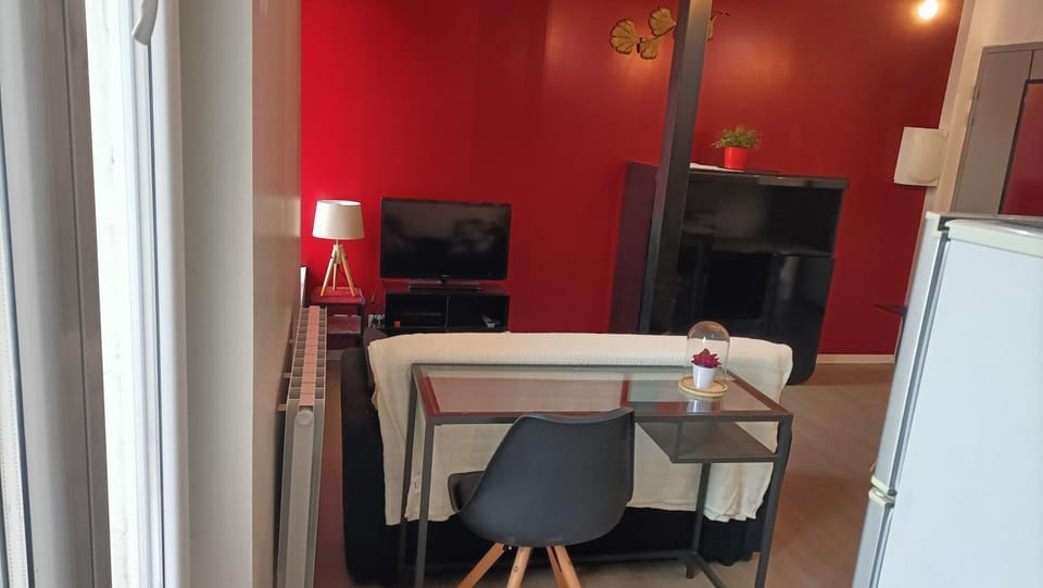 F1 en duplex coquelicot Apartment in Occitanie