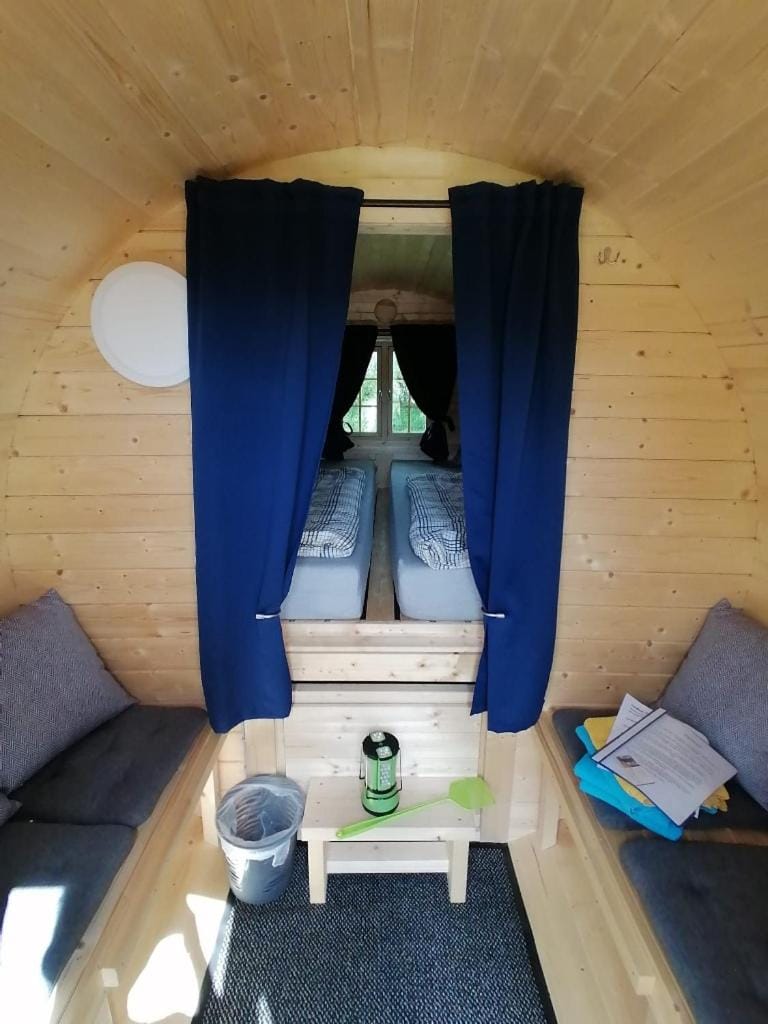 Bed, Photo of the whole room, Seating area, Bedroom