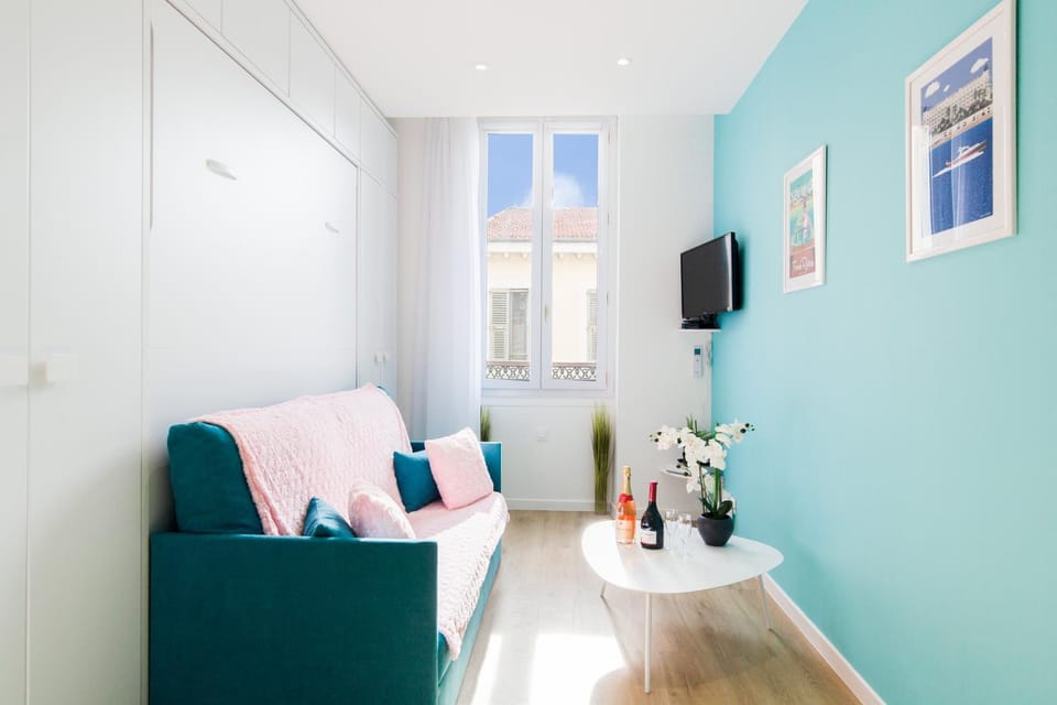 L'Albion YourHostHelper Apartment in Cannes