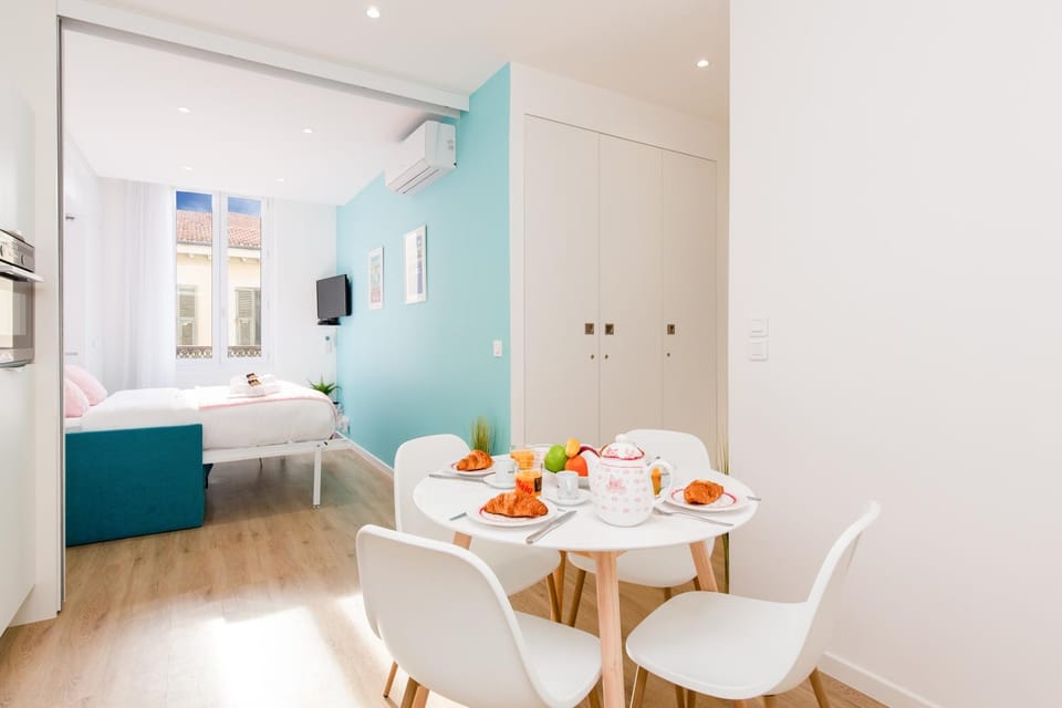 L'Albion YourHostHelper Apartment in Cannes