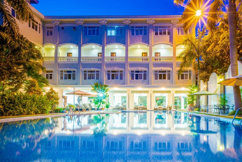 Garden, Swimming pool