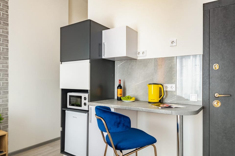 Coffee/tea facilities, Kitchen or kitchenette, Dining area