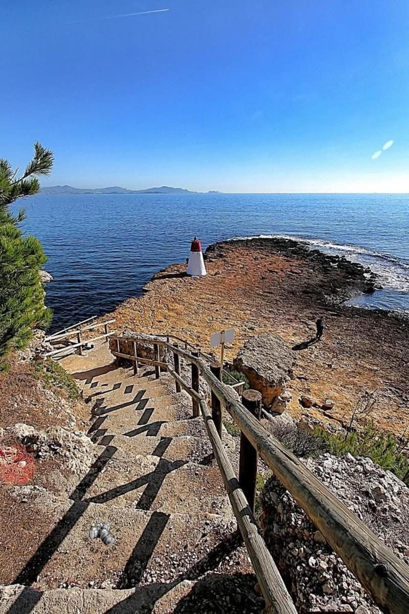 200m de la plage ,3mn du port à 50m du centre ville Apartment in Provence-Alpes-Côte d'Azur