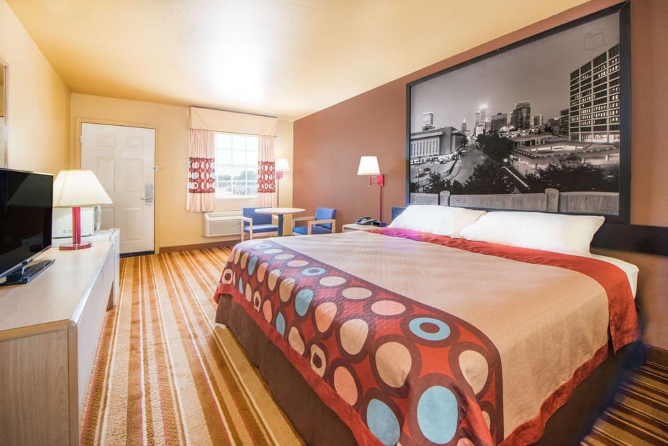 Photo of the whole room, On site