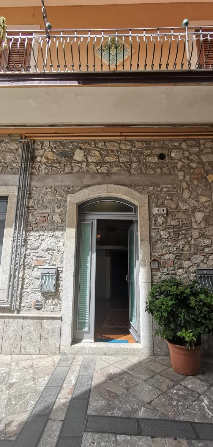 luxury Apartment Carmen n 2 Centro Storico di Taormina House in Taormina