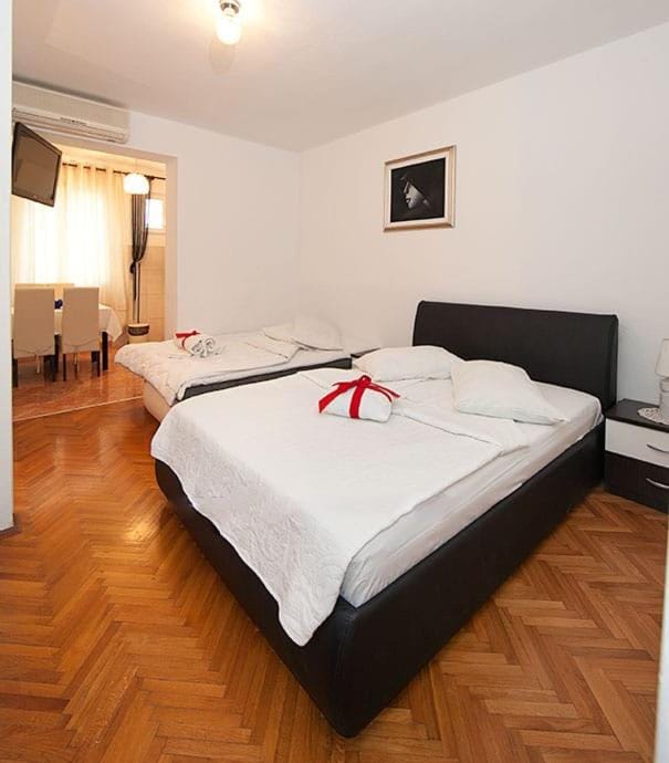 Apartmani Šarić Apartment in Tučepi