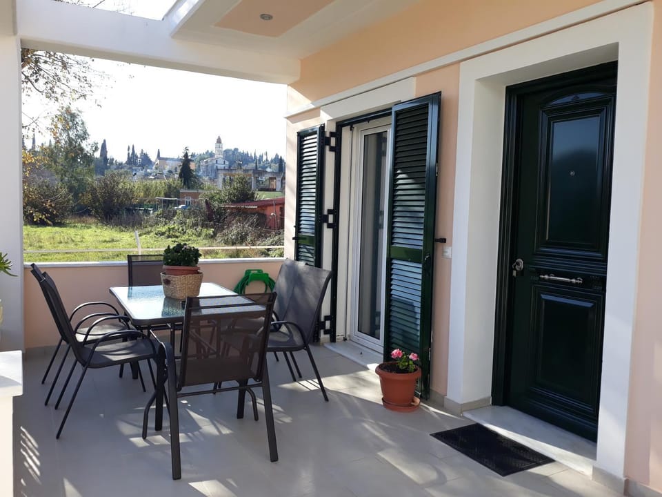 Patio, Balcony/Terrace, Dining area