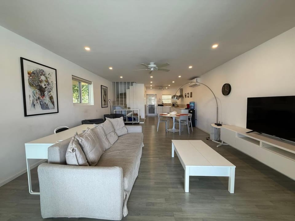 Luxury Waterfront Villa 431F Starlink Wifi Villa in Saint Mary, Antigua and Barbuda