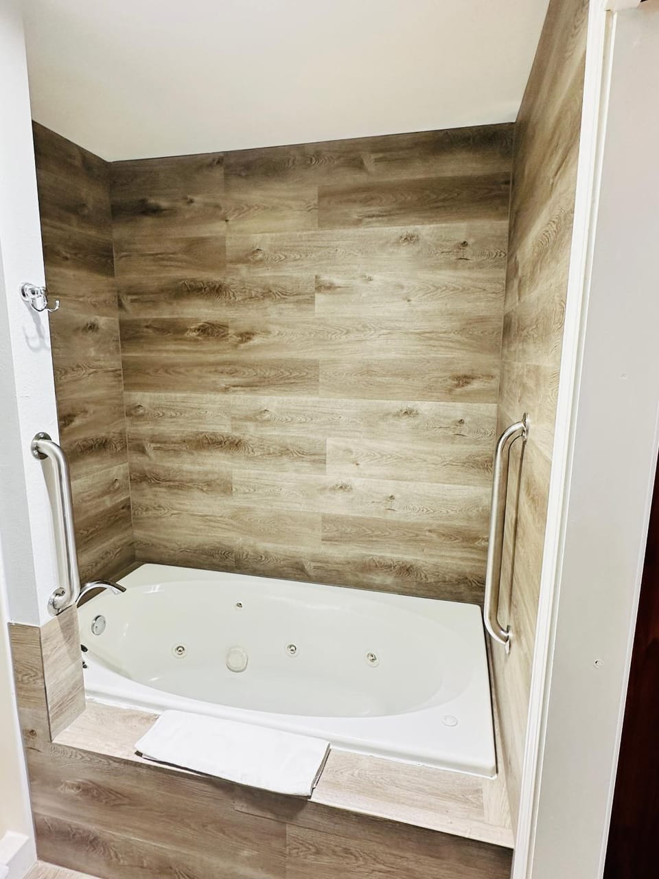 Bathroom, Bath