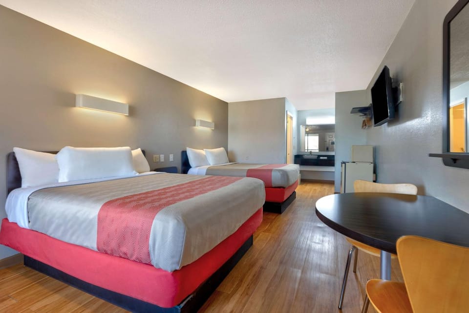 Photo of the whole room, Bedroom, On site