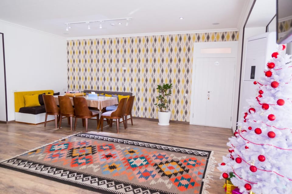 Lounge or bar, Dining area