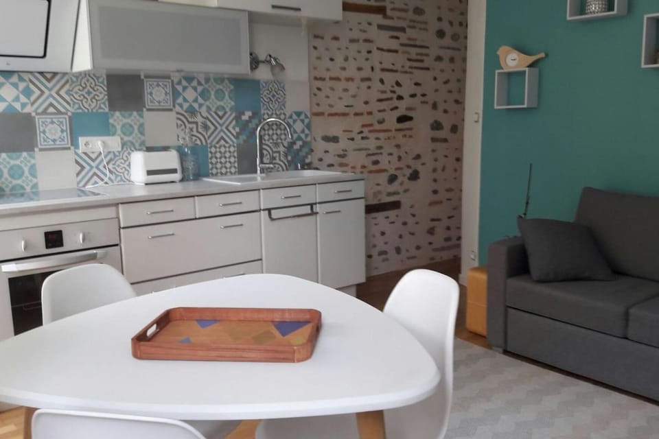Un appartement lumineux au parc beaumont Apartment in Pau