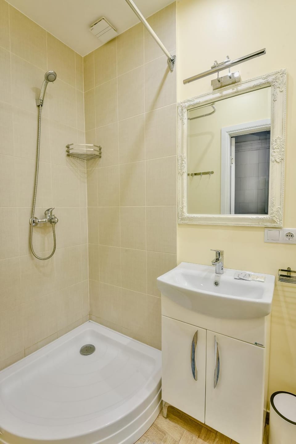Smart Home Center Studios AC52 Apartment in Riga