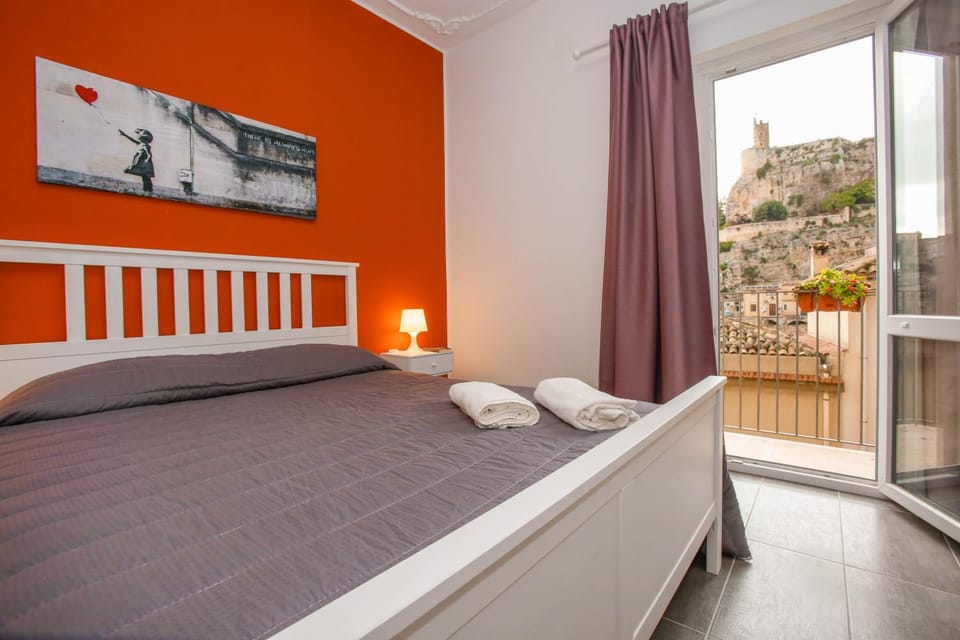 Nearby landmark, Bedroom