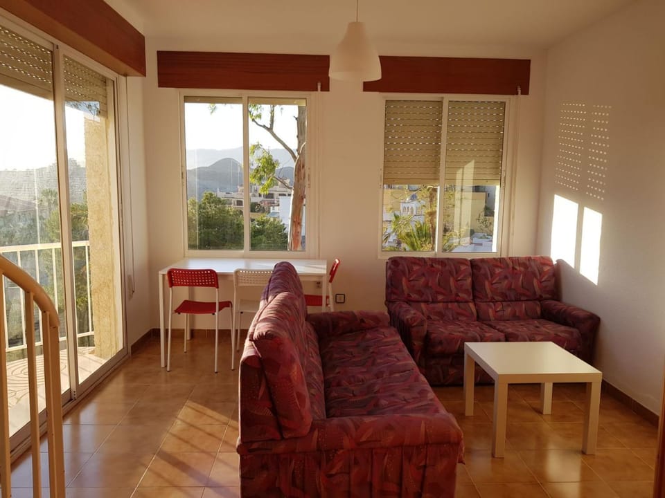 Balcony/Terrace, Living room, Seating area, Dining area