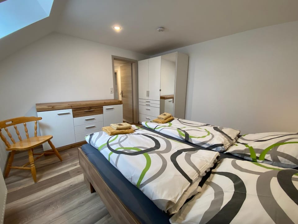 Pension Pradler Wohnung Obergeschoß Apartment in Neuharlingersiel