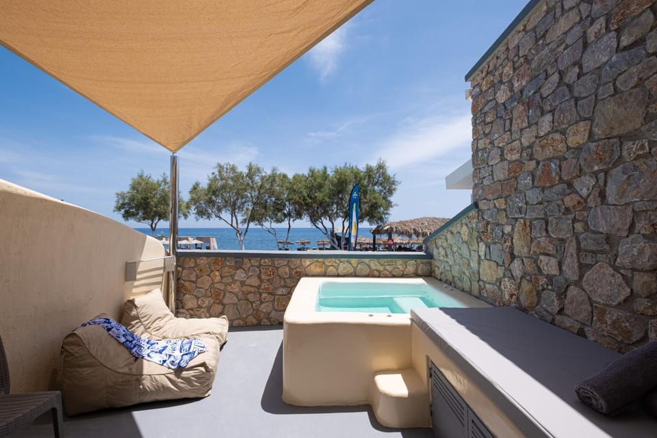 Cyclops Beach Apartments Apartment hotel in Perissa