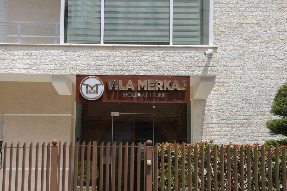 Facade/entrance, Day, Property logo or sign