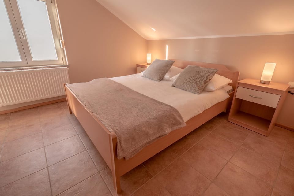 Apartmani Čvorak Apartment in Šibenik-Knin County, Croatia