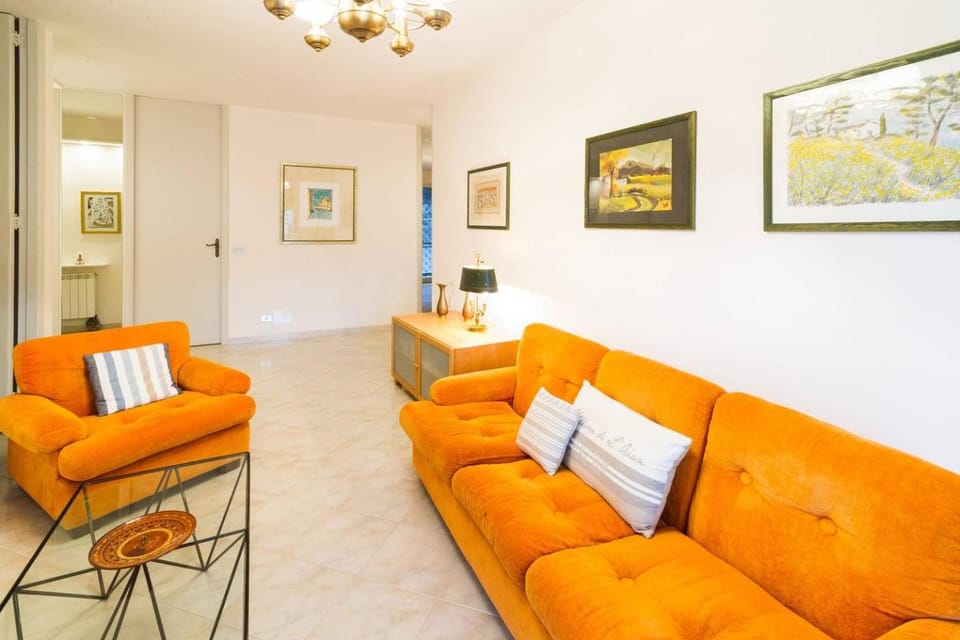 Galilei61 - 3 camere, 2 bagni, garage e vista mare Apartment in Sanremo