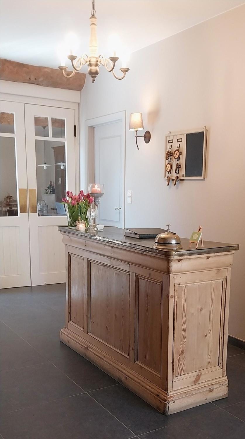 Property building, Lobby or reception