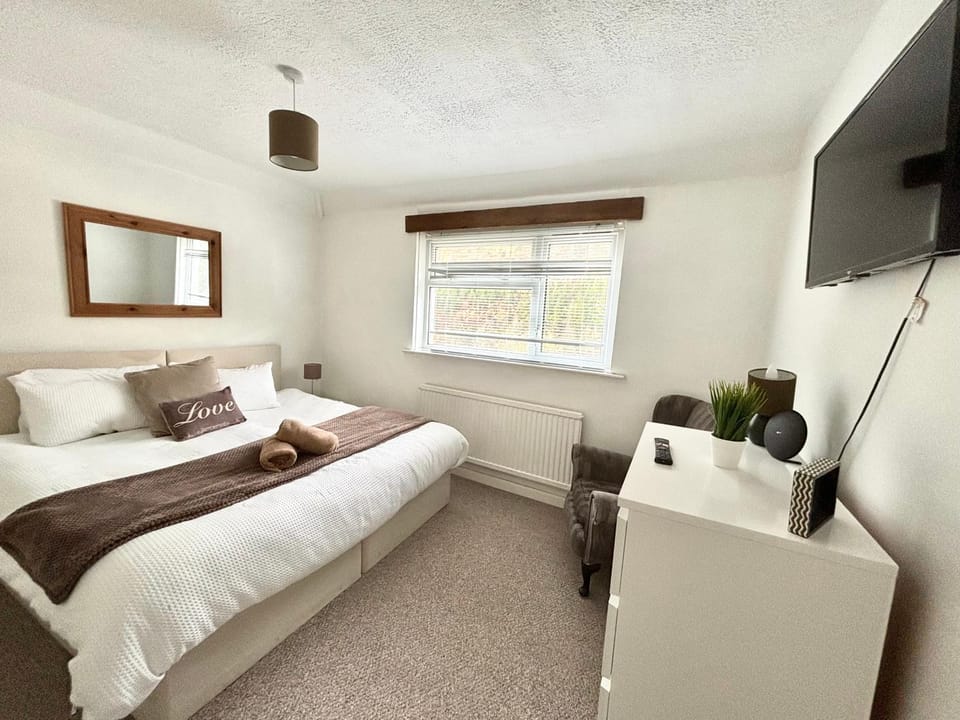 Afan Forest House - Private doubles or Twin options! House in Wales