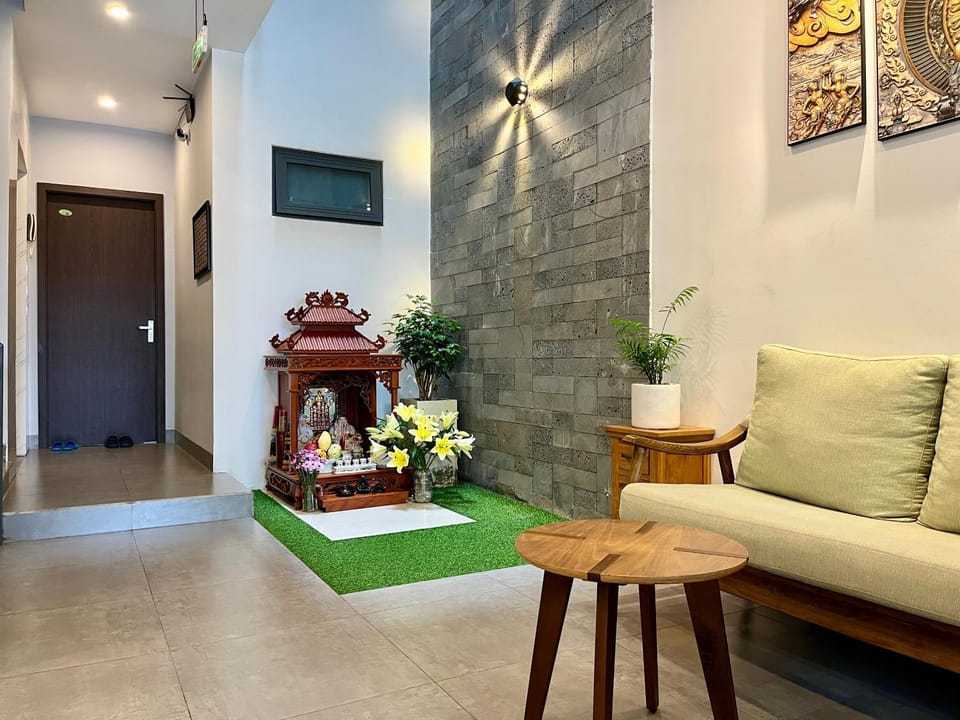 Lobby or reception, Decorative detail, Seating area, Internal: Not applicable to any particular room