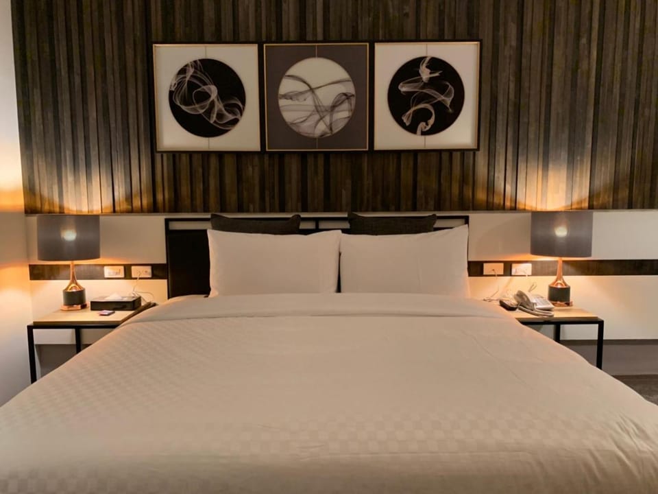 Roppongi Motel - JianHua Motel in Kaohsiung