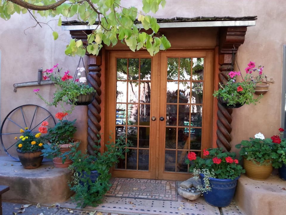 La Dona Luz Inn an Historic B&B Inn in Taos