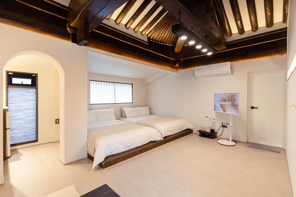 한옥스테이 화랑루 Apartment in South Korea
