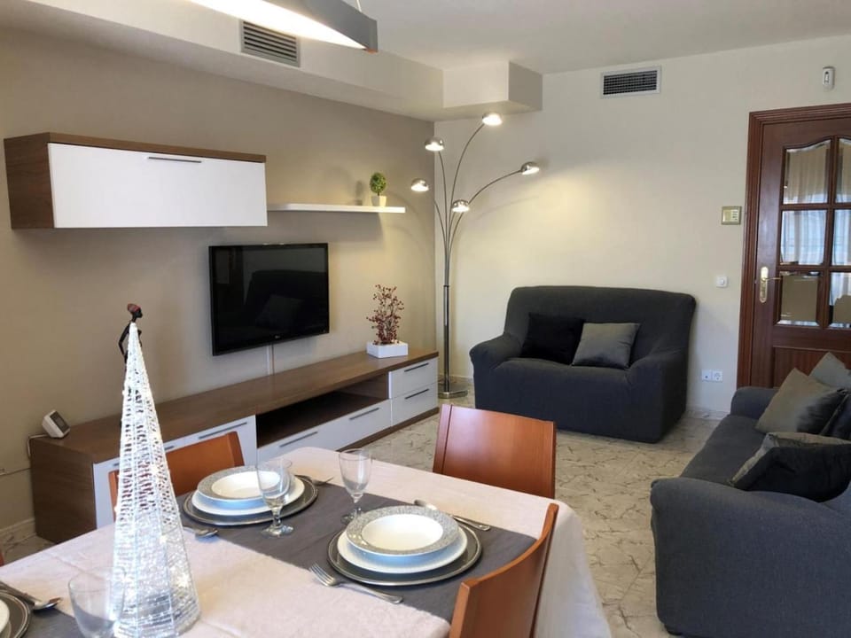 Living room, Dining area