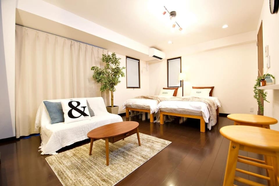 Kanbe Building 301 Apartment in Shinjuku
