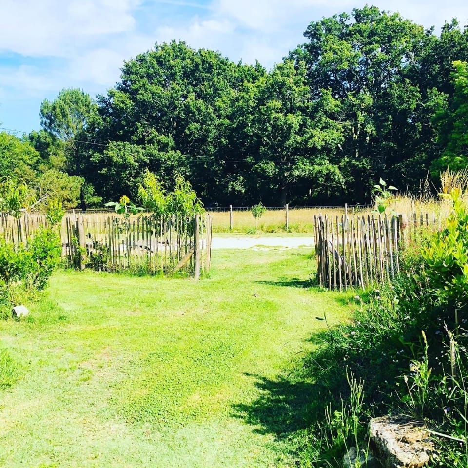 LES VACANCES AUX CERCINS House in Nouvelle-Aquitaine