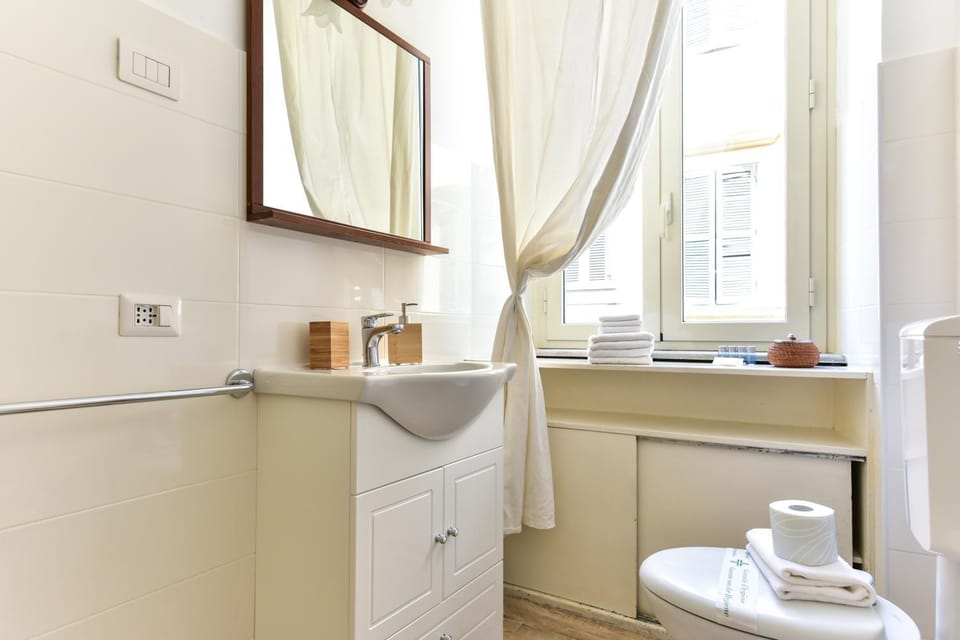 Trastevere Queen Apartment in Rome