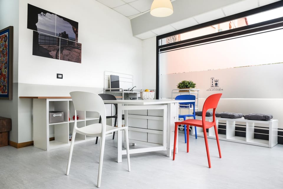 Dining area, Breakfast