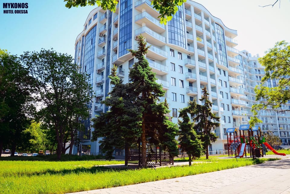 Property building, Garden