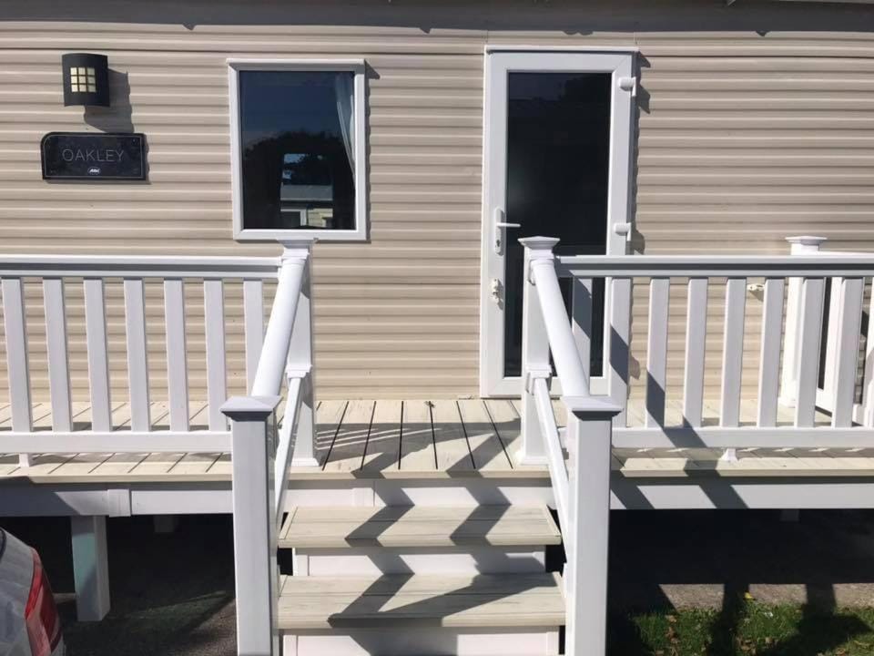 Luxury Holiday Caravan Home Campground/ 
RV Resort in England