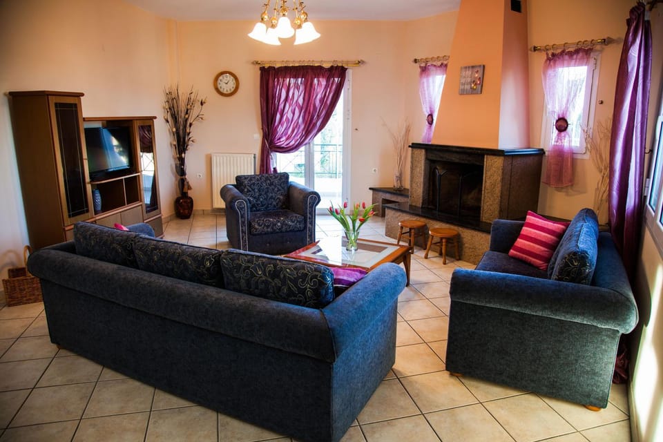 Living room, Seating area