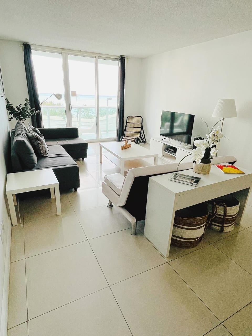 Miami Hollywood 2 Bedroom on the Beach 007-21mar Apartment in Hollywood Beach