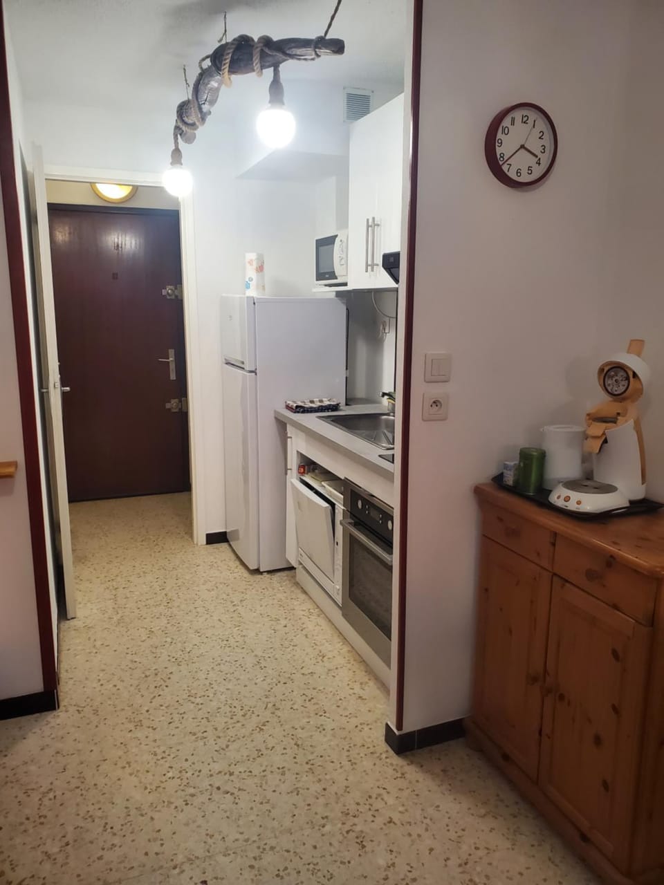 studio 4 pers terrasse climatisation parking privé 300m plage Apartment in Agde