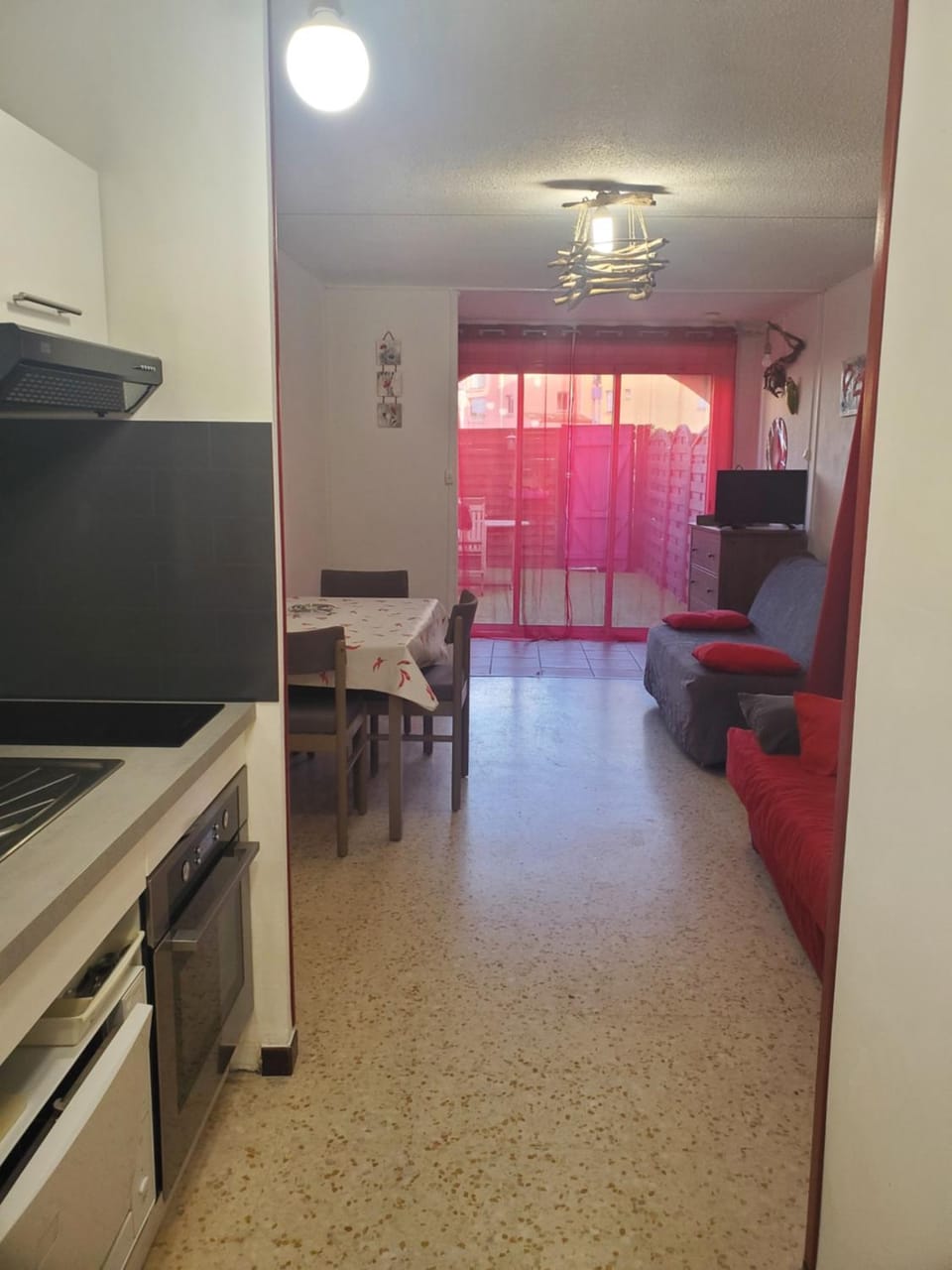 studio 4 pers terrasse climatisation parking privé 300m plage Apartment in Agde
