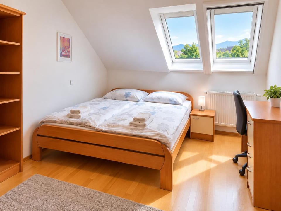 Bed, Bedroom