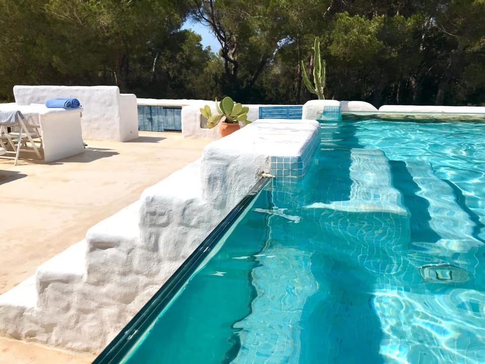 Property building, Pool view
