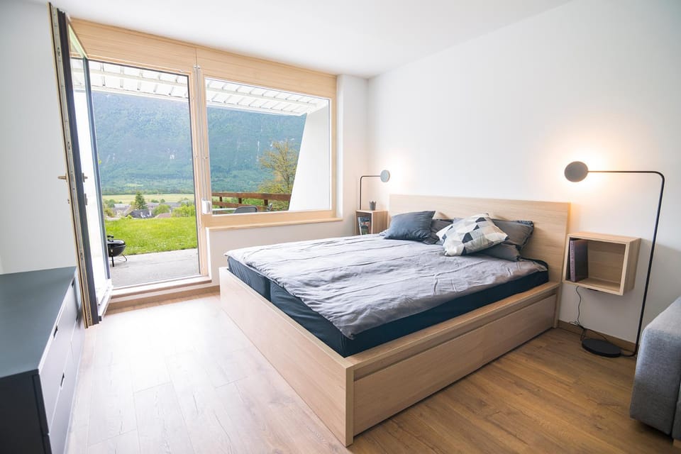 Bed, Photo of the whole room, Mountain view